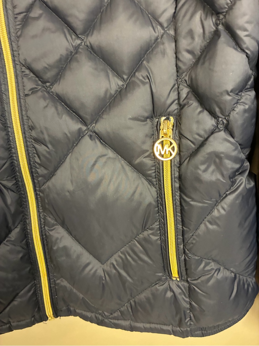 MICHAEL Michael Kors Quilted Lightweight Packable Puffer Down Fill Jacket - Picture 8 of 13